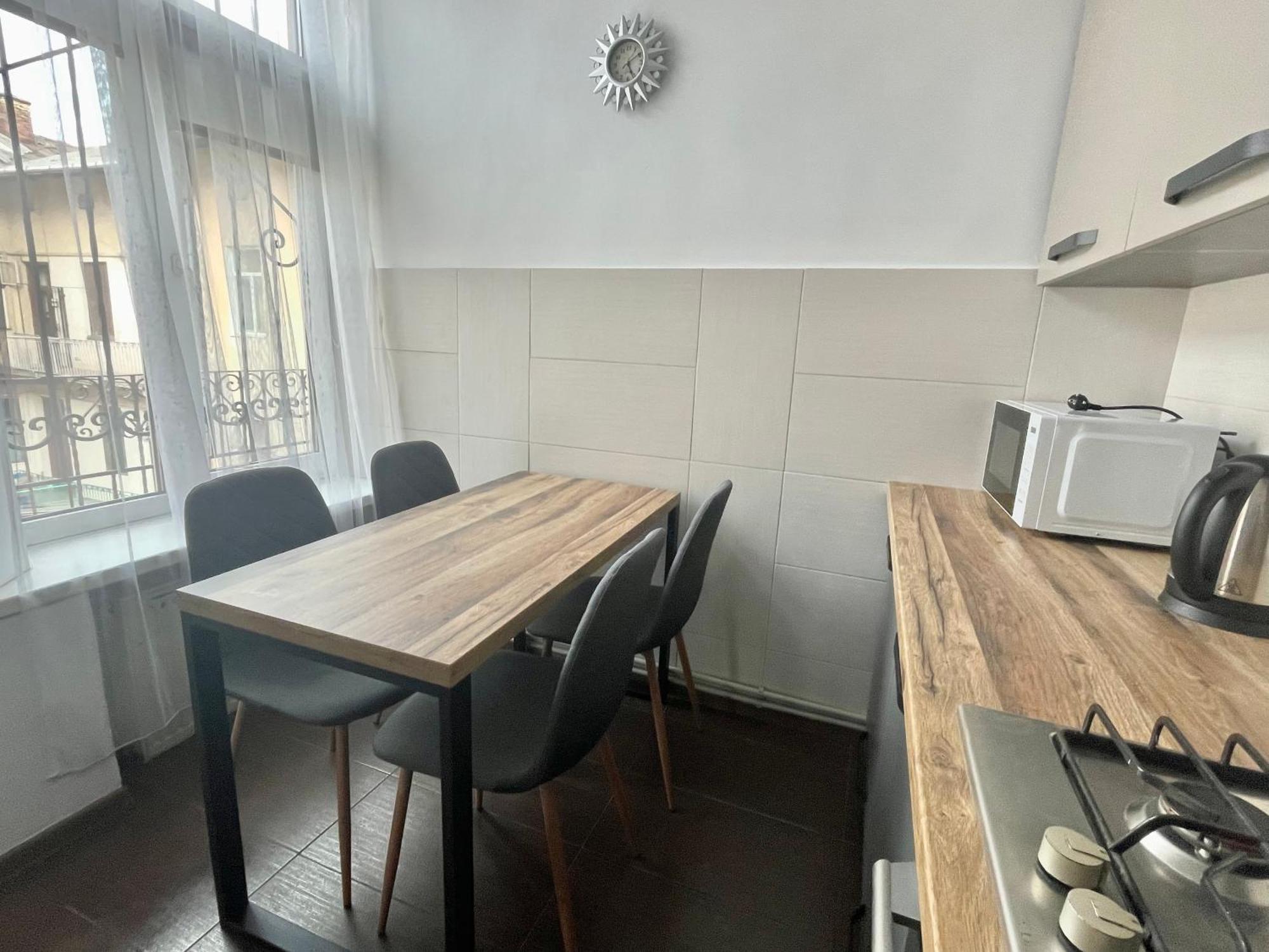 Куліша 41, Апартаменти в центрі Львов Экстерьер фото
