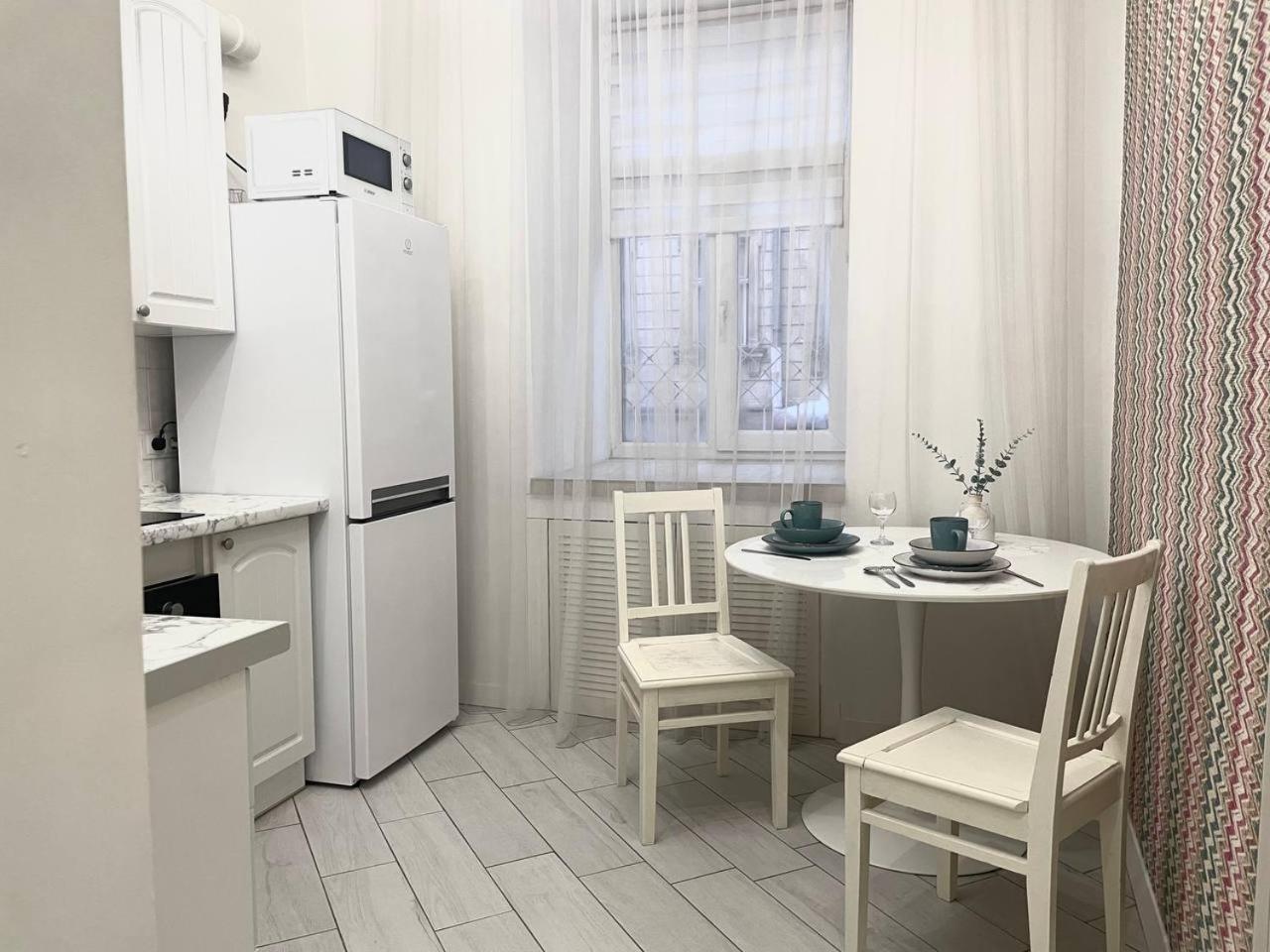 Куліша 41, Апартаменти в центрі Львов Экстерьер фото